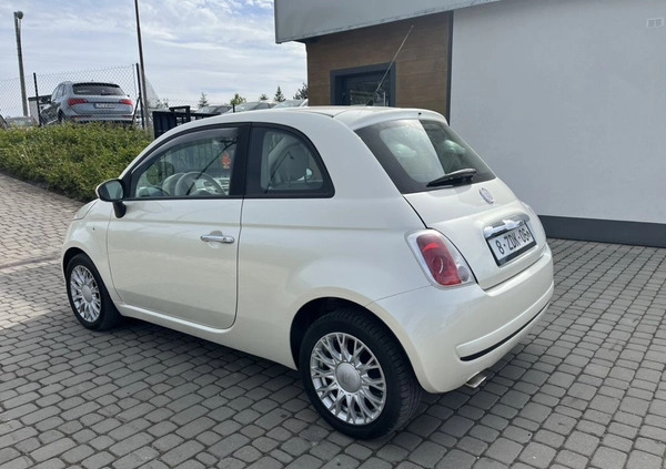 Fiat 500 cena 18900 przebieg: 190000, rok produkcji 2011 z Ryki małe 121